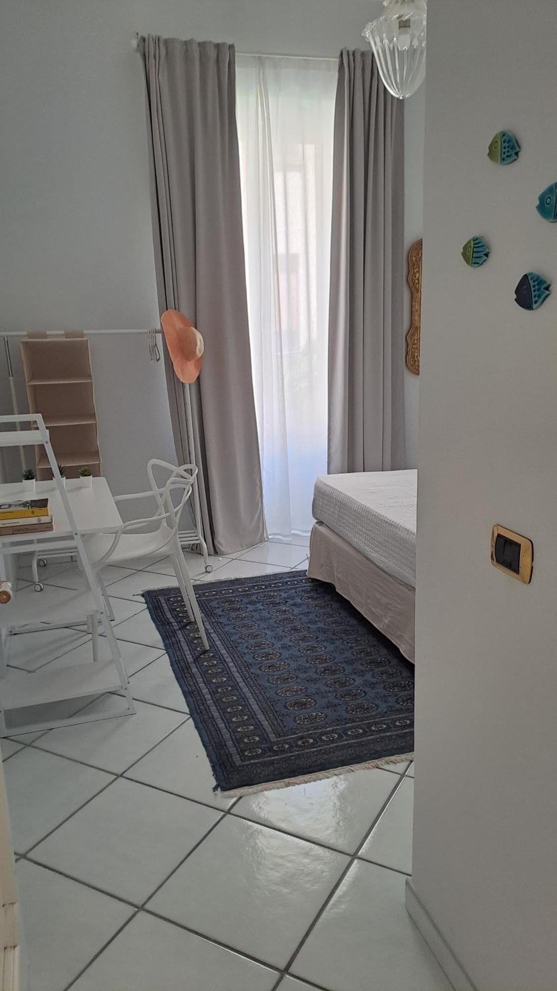 Grimaldi Apartment Salerno Exterior foto